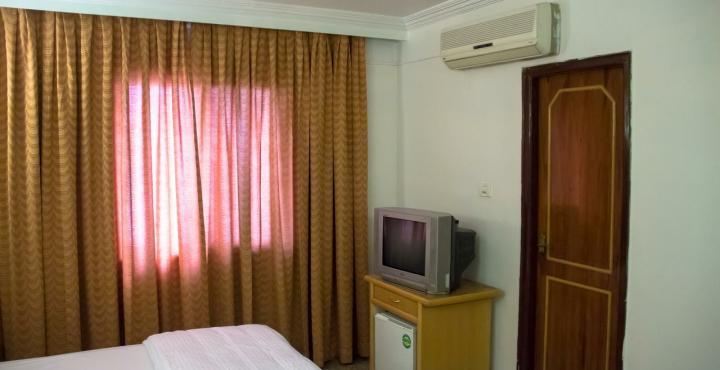 Oyo 539 Hotel Pearl Inn Бангалор Экстерьер фото