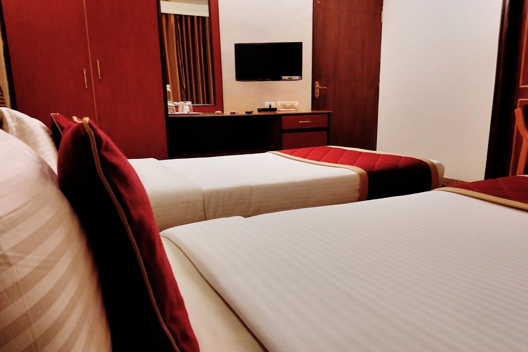 Oyo 539 Hotel Pearl Inn Бангалор Экстерьер фото