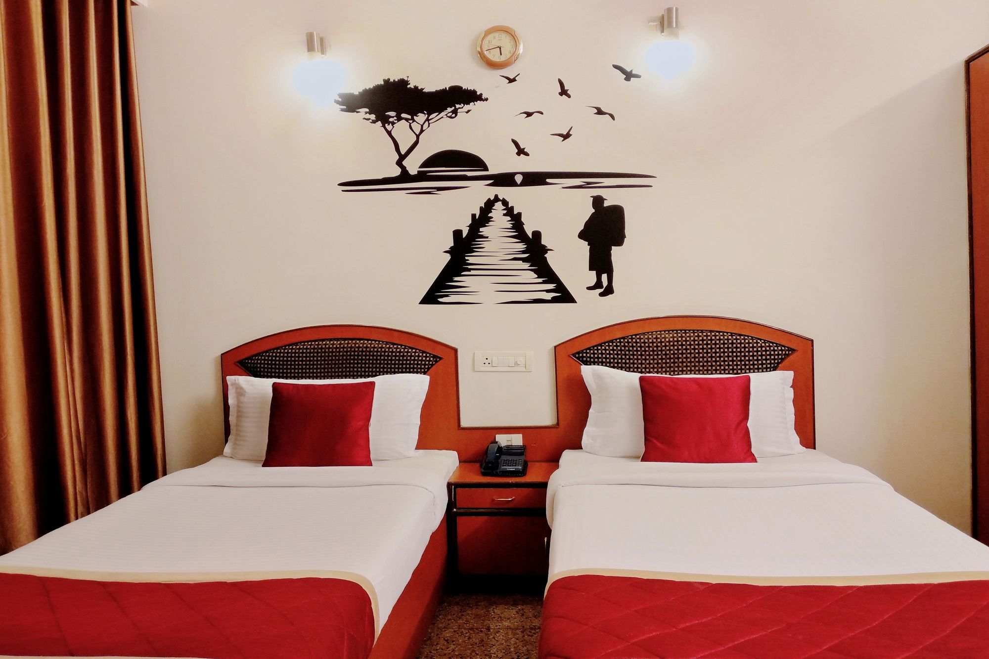 Oyo 539 Hotel Pearl Inn Бангалор Экстерьер фото
