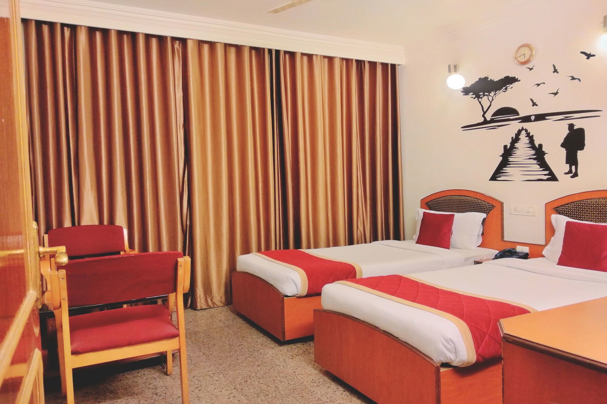 Oyo 539 Hotel Pearl Inn Бангалор Экстерьер фото