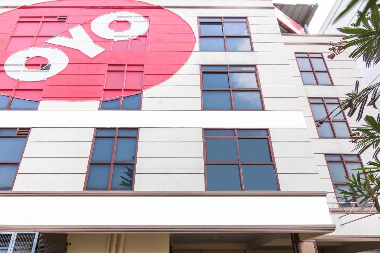 Oyo 539 Hotel Pearl Inn Бангалор Экстерьер фото